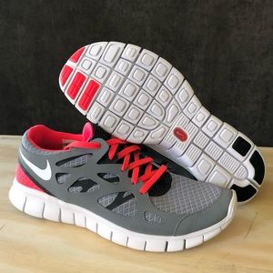 NWOT! Nike Free Run 2